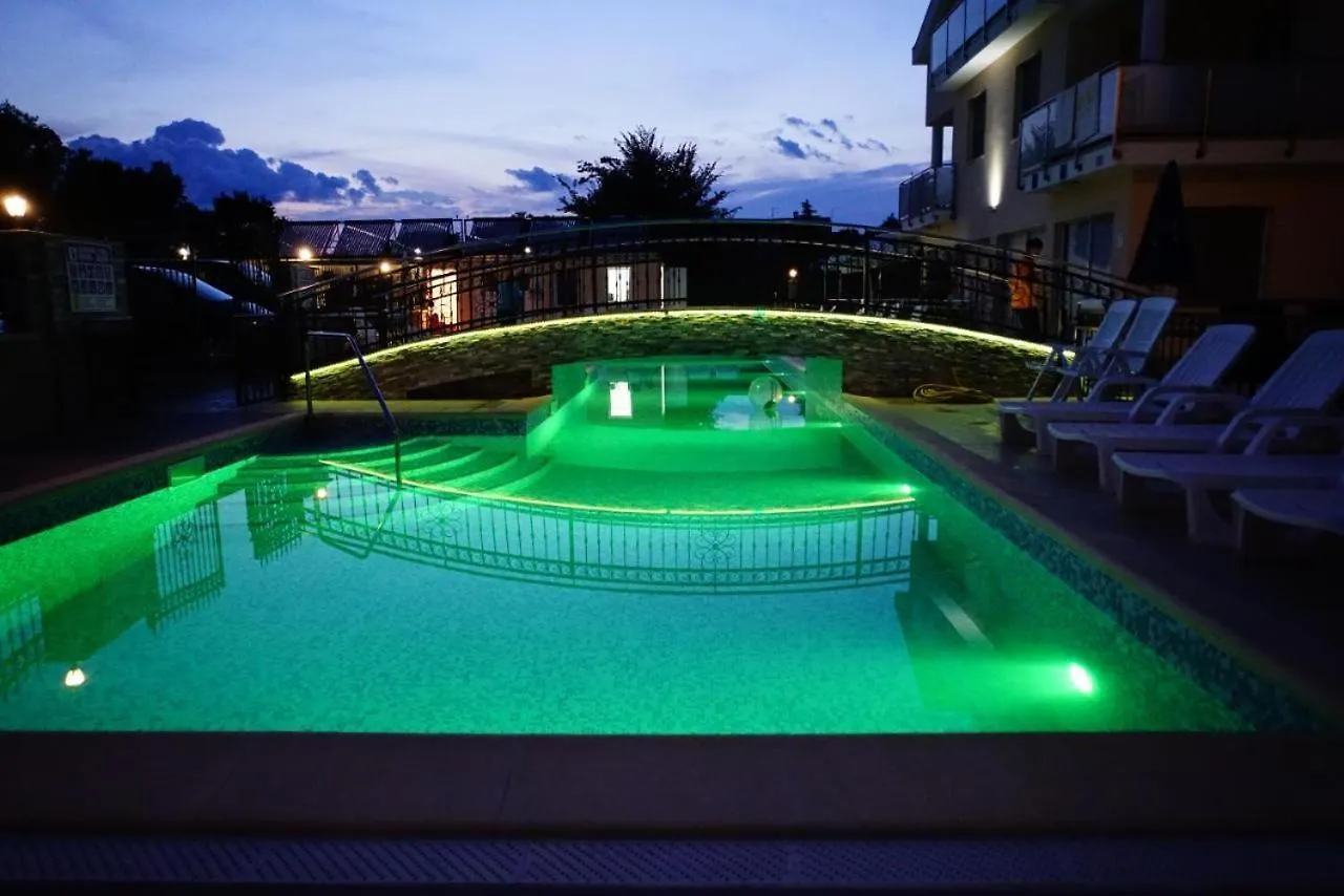 Villa Laura Funtana Apartment